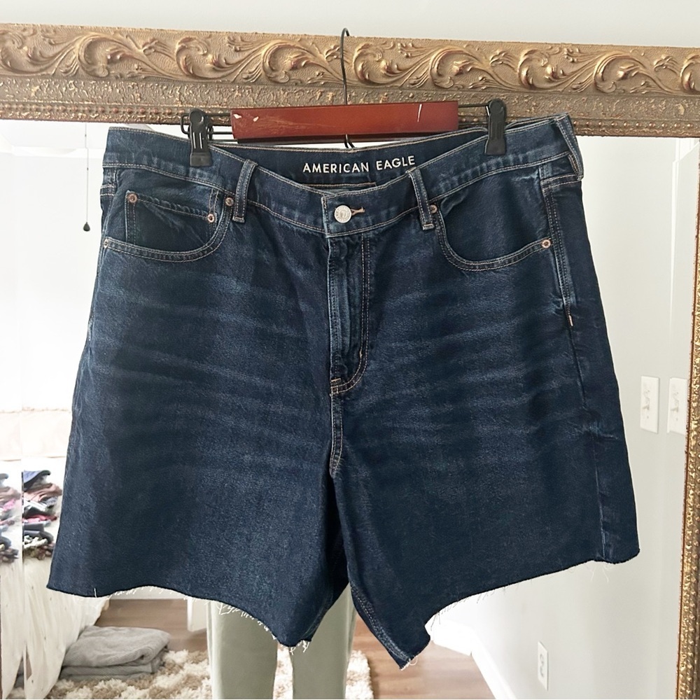 American Eagle Outfitters Women's Relaxed Short Strigid Jean‎ Shorts